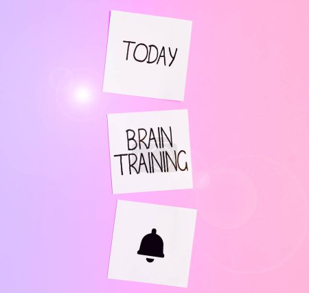 Foto de Signo que muestra entrenamiento cerebral, negocios muestran actividades mentales para mantener o mejorar las habilidades cognitivas - Imagen libre de derechos
