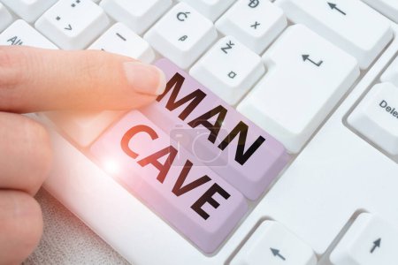 Foto de Signo de texto que muestra la Cueva del Hombre, Concepto que significa una habitación, espacio o área de una vivienda reservada para una persona masculina - Imagen libre de derechos