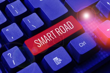 Foto de Texto que muestra inspiración Smart Road, Palabra para varias maneras diferentes en que las tecnologías se incorporan a las carreteras - Imagen libre de derechos