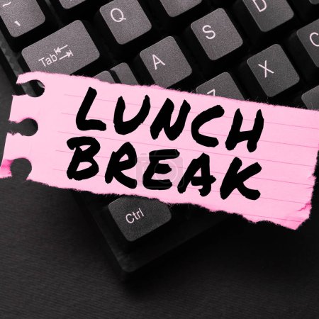 Téléchargez les photos : Affichage conceptuel Pause déjeuner, Temps du concept d'entreprise lorsqu'une personne cesse de travailler ou d'étudier pour déjeuner - en image libre de droit