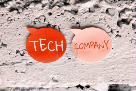 Foto de Signo de texto que muestra Tech Company, Business muestra una empresa que inventa o innova soluciones para producir productos utilizables - Imagen libre de derechos