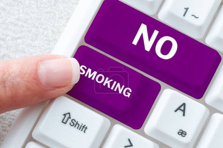 Foto de Señal de texto que muestra No fumar, Internet Concepto de uso de tabaco está prohibido en este lugar - Imagen libre de derechos