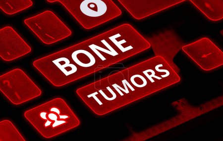 Téléchargez les photos : Texte manuscrit Tumeurs osseuses, Mot pour peut être soit bénignes ou malignes excroissances trouvées dans l'os - en image libre de droit