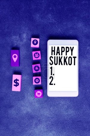 Foto de Señal de texto que muestra Happy Sukkot, escaparate de negocios Irlanda celebración verde amuletos de la suerte y tréboles - Imagen libre de derechos