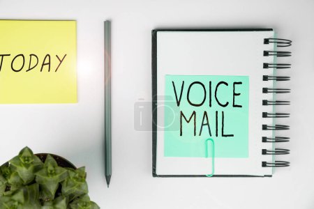 Foto de Inspiración mostrando signo de correo de voz, Palabra escrita en el sistema electrónico que almacenan mensajes de llamadas telefónicas - Imagen libre de derechos