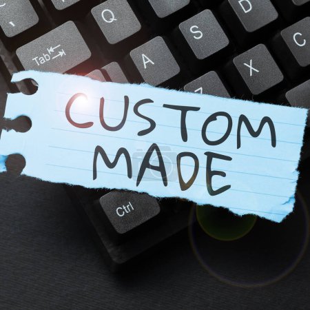 Foto de Sign displaying Custom Made, Business overview something is done to order for particular customer organization - Imagen libre de derechos