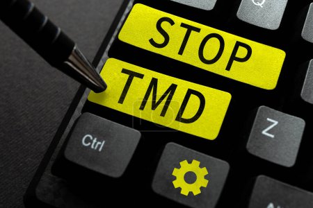 Téléchargez les photos : Inspiration showing sign Stop Tmd, Word for Prevent the disorder or problem affecting the chewing muscles - en image libre de droit