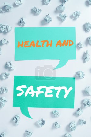 Téléchargez les photos : Writing displaying text Health And Safety, Business idea Taking the appropriate steps to protect yourself from harm - en image libre de droit