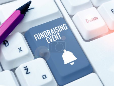Foto de Firma mostrando Evento de Recaudación de Fondos, Palabra para campaña cuyo propósito es recaudar dinero para una causa - Imagen libre de derechos