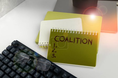 Konzeptionelle Bildunterschrift Koalition, Wirtschaft Überblick über ein temporäres Bündnis unterschiedlicher Parteien, Personen oder Staaten für gemeinsames Handeln