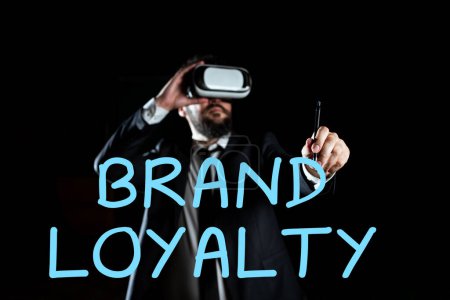 Téléchargez les photos : Inspiration showing sign Brand Loyalty, Business approach Repeat Purchase Ambassador Patronage Favorite Trusted - en image libre de droit