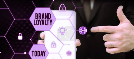 Téléchargez les photos : Inspiration showing sign Brand Loyalty, Business approach Repeat Purchase Ambassador Patronage Favorite Trusted - en image libre de droit