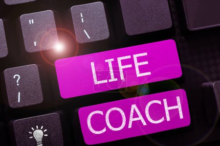 Foto de Firma mostrando Life Coach, Word Written on Una persona que aconseja a los clientes cómo resolver sus problemas u objetivos - Imagen libre de derechos