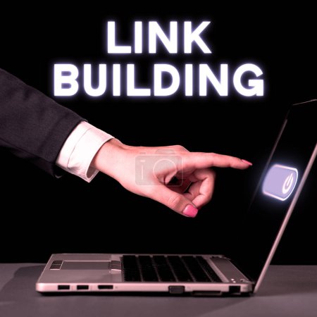 Foto de Hand writing sign Link Building, Word Written on SEO Term Exchange Links Acquire Hyperlinks Indexed - Imagen libre de derechos