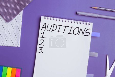 Foto de Handwriting text Auditions, Word Written on a trial performance to appraise an entertainers merits - Imagen libre de derechos