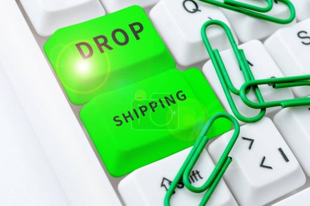 Téléchargez les photos : Légende conceptuelle Drop Shipping, Concept d'entreprise pour envoyer des marchandises d'un fabricant directement à un client plutôt qu'au détaillant - en image libre de droit