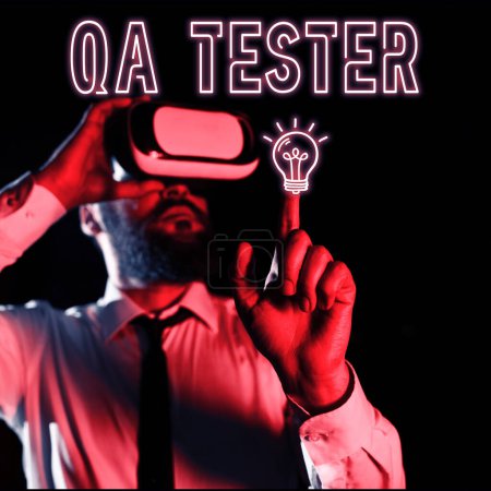 Foto de Firma que muestra Qa Tester, concepto de negocio Garantía de calidad de un proyecto en marcha antes de la implementación - Imagen libre de derechos