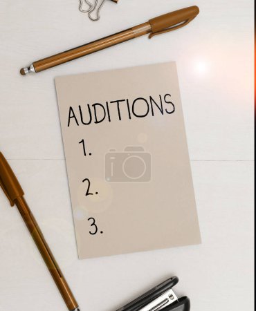 Foto de Sign displaying Auditions, Business showcase a trial performance to appraise an entertainers merits - Imagen libre de derechos