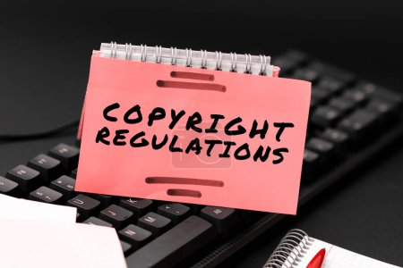 Foto de Conceptual caption Copyright Regulations, Business showcase body of law that governs the original works of authorship - Imagen libre de derechos