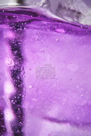 Téléchargez les photos : Glace avec tonique lilas - en image libre de droit