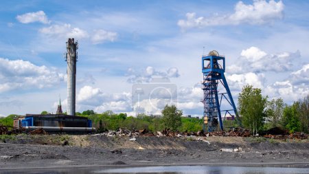 tour de puits d'une mine de charbon à Piekary Silésie