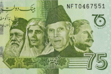 Téléchargez les photos : Quaid-e-Azam Muhammad Ali Jinnah, Allama Muhammad Iqbal, Fatima Jinnah et Sir Sayed Ahmad Khan portrait des 75 roupies Billet commémoratif - en image libre de droit