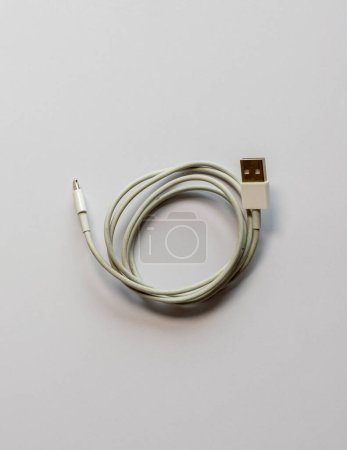 Foto de Iphone charging cable isolated on white background - Imagen libre de derechos