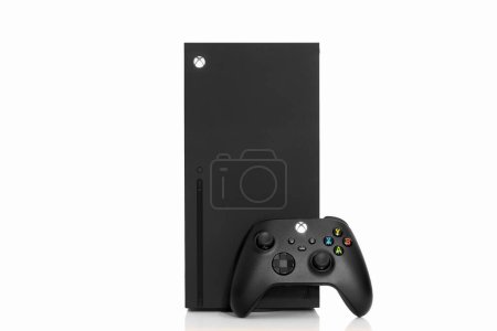 Téléchargez les photos : Xbox Series X avec manette, 4 Nov, 2022, Sao Paulo, Brésil. - en image libre de droit