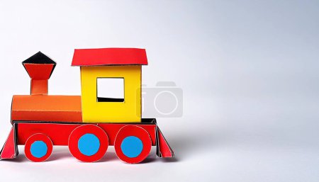 lindo choo choo tren locomotora de tren de juguete para niños, motor, carro, ruedas y ferrocarril, idea de conductor de ferrocarril para un niño. origami de papel conceptual aislado sobre fondo claro o blanco con espacio de copia