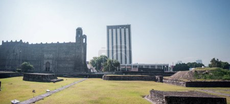 Photo for Tlatelolco, CDMX, 10 12 22, archaeological site of tlatelolco and parish of Santiago during the afternoon, no people - Royalty Free Image