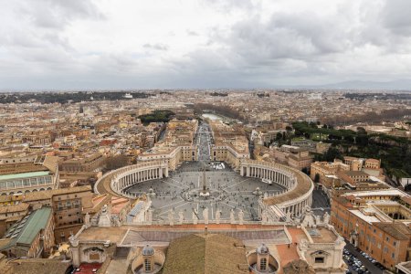 Foto de Vista panorámica del Vaticano desde la Basílica de San Pedro, Roma - Imagen libre de derechos