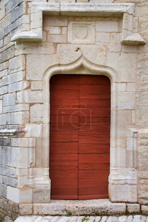 Foto de Puerta de madera vieja del edificio de ladrillo - Imagen libre de derechos