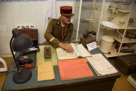 Téléchargez les photos : Exposition militaire au musée de la Première Guerre mondiale, France - en image libre de droit
