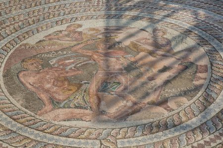 Foto de Piso de mosaico en edificio antiguo en Grecia - Imagen libre de derechos