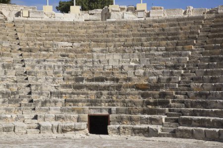 Téléchargez les photos : Ruines de l'amphithéâtre antique en Grèce - en image libre de droit