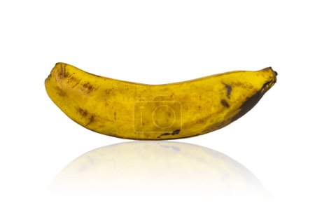 Téléchargez les photos : Rotten banana isolated on white background, Clipping path - en image libre de droit