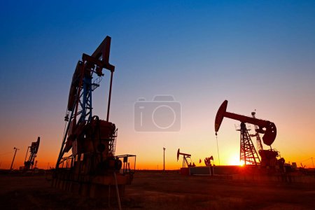Pompe à huile, équipement de l'industrie pétrolière