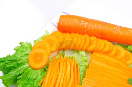 White background on the carrot 