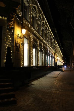 Foto de La luz de la ciudad nocturna - Imagen libre de derechos