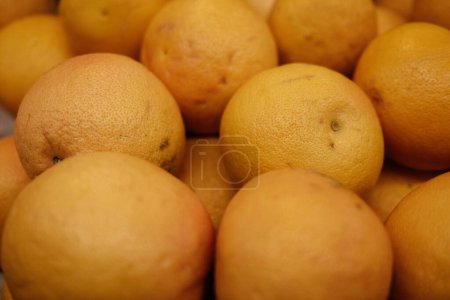 Téléchargez les photos : Beaucoup d'oranges mûres fond, gros plan. - en image libre de droit