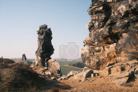 Foto de Teufelsmauer, Demils Wall, formación rocosa en Sajonia-Anhalt, Montañas Harz, Alemania. - Imagen libre de derechos