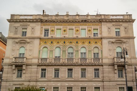 Téléchargez les photos : View of the Government Palace in Trieste, Friuli Venezia Giulia - Italy - en image libre de droit