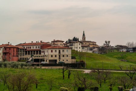 Foto de Vista rural de la ciudad de Pianezze en Marostica, Vicenza - Italia - Imagen libre de derechos