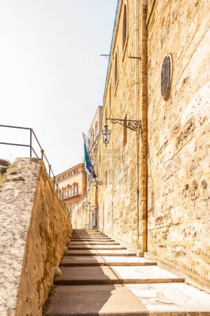 Foto de Vista de la escalera del Palacio Real de Palermo, Sicilia, Italia - Imagen libre de derechos