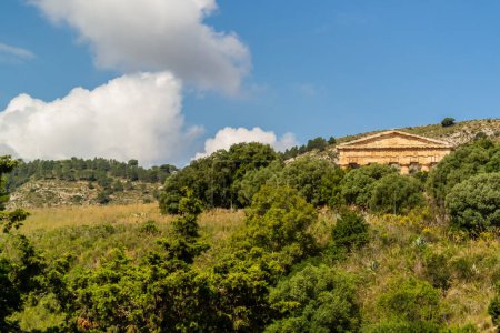 Foto de Vista del antiguo templo de Segesta, Sicilia, Italia - Imagen libre de derechos