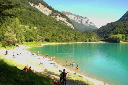 Foto de Vista del lago Tenno. 14 Agosto 2023, Tenno, Trentino Alto Adige, Italia - Imagen libre de derechos