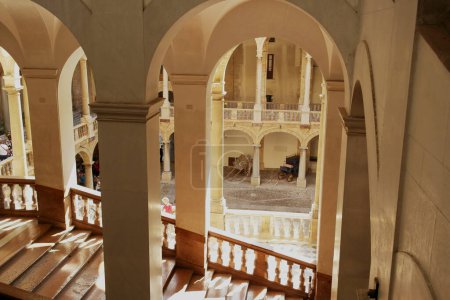Foto de Vista del Palacio Real de Palermo. 3 de junio de 2023 Palermo, Sicilia, Italia - Imagen libre de derechos