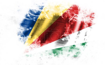 Téléchargez les photos : Fond blanc avec drapeau déchiré des Seychelles - en image libre de droit