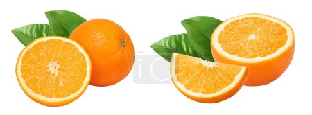 Foto de Fruto naranja con medio aislado sobre fondo blanco con plena profundidad de campo. - Imagen libre de derechos