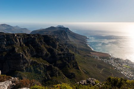 Téléchargez les photos : Vue sur la baie depuis la montagne de la Table, Cape Town - en image libre de droit